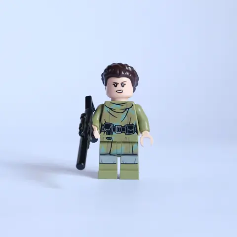 Princesa Leia - Olive Green Endor Outfit (sw1296)